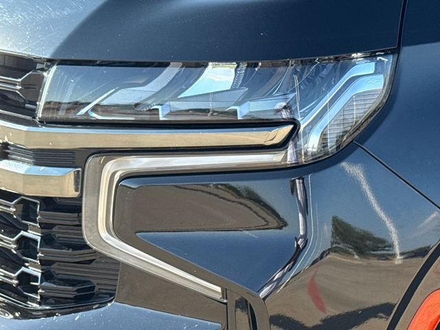 Used 2022 Black Chevrolet Z71 image 4
