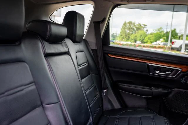 Used 2018 Black Honda Touring image 9