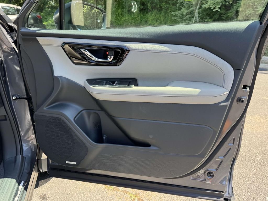 New 2026 MAGNETITE GRAY METALLIC Subaru Limited image 8