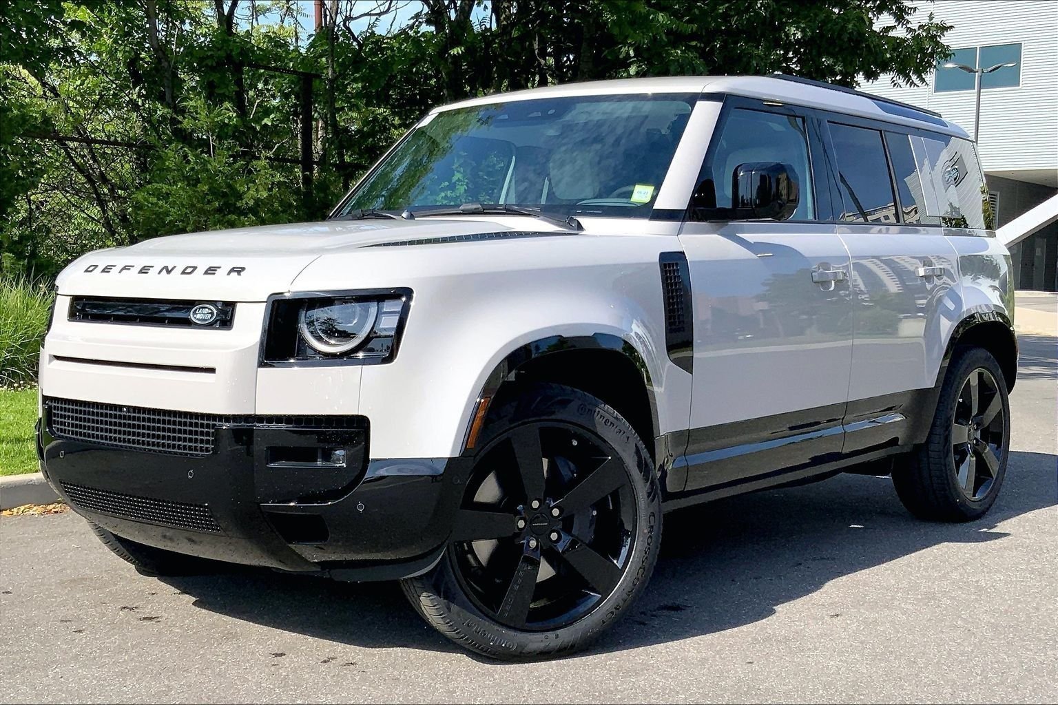 New 2026 Borasco Grey LAND ROVER X-Dynamic SE image 1