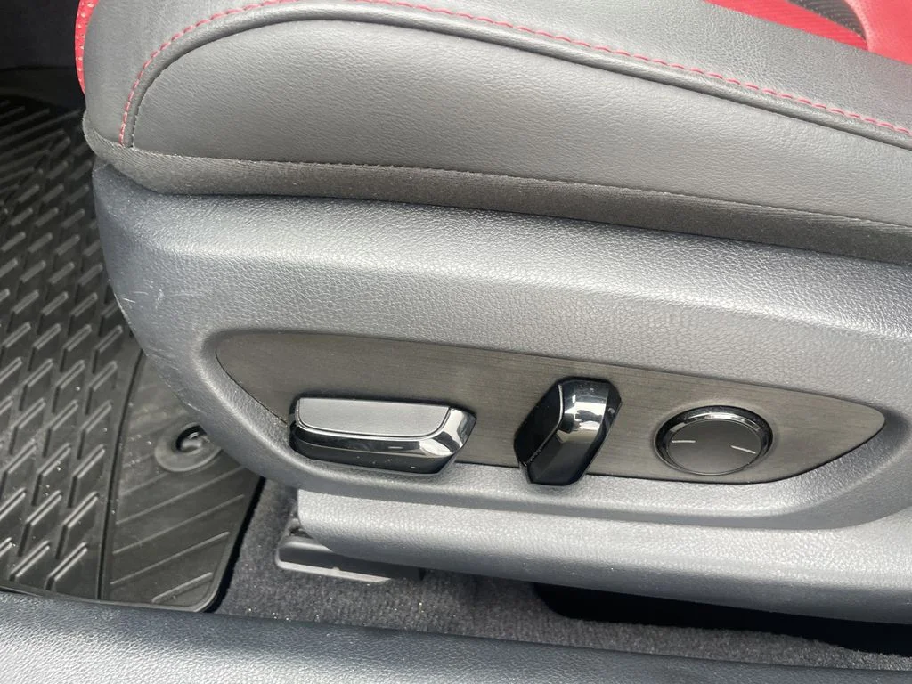 Used 2022 Iridium Lexus F Sport Handling image 17