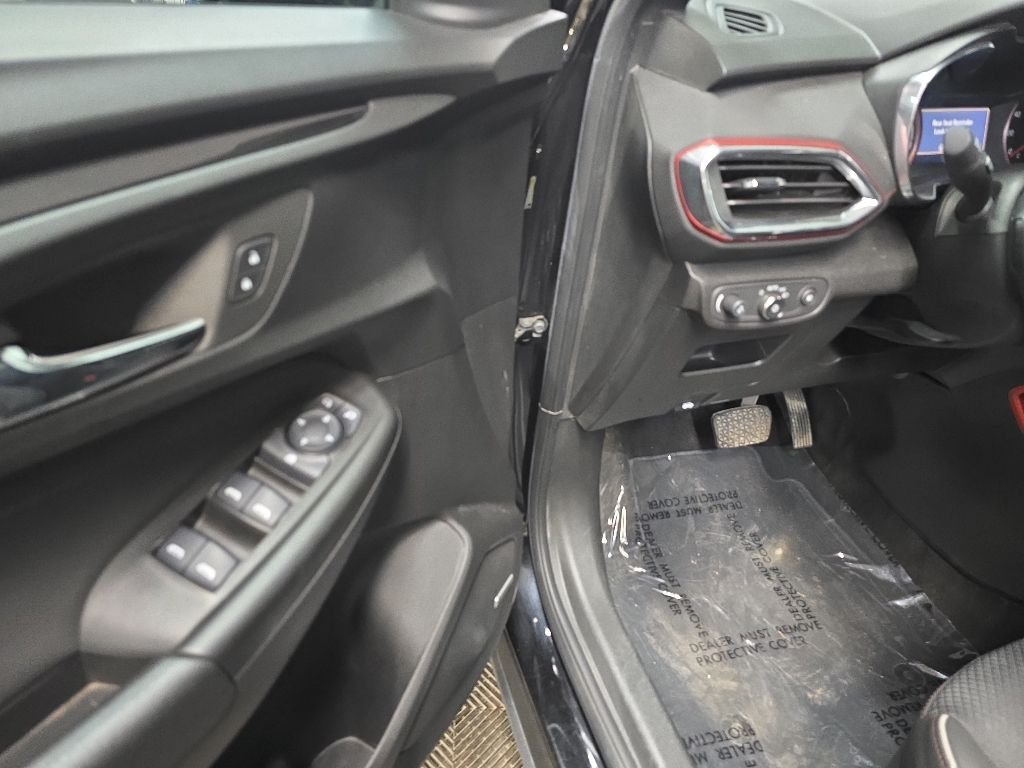 Used 2022 Black Metallic Chevrolet RS image 28