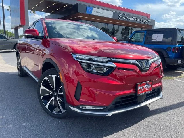 2025 VinFast VF 8 VF 8 Plus Standard Range's photo