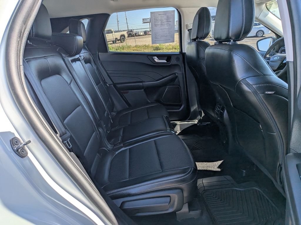 Used 2022 Star White Metallic Tri-Coat Ford SEL image 20