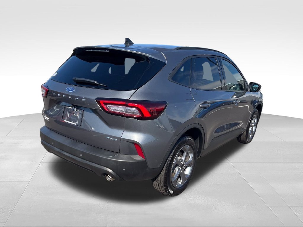 Used 2025 Gray Ford ST-Line image 5