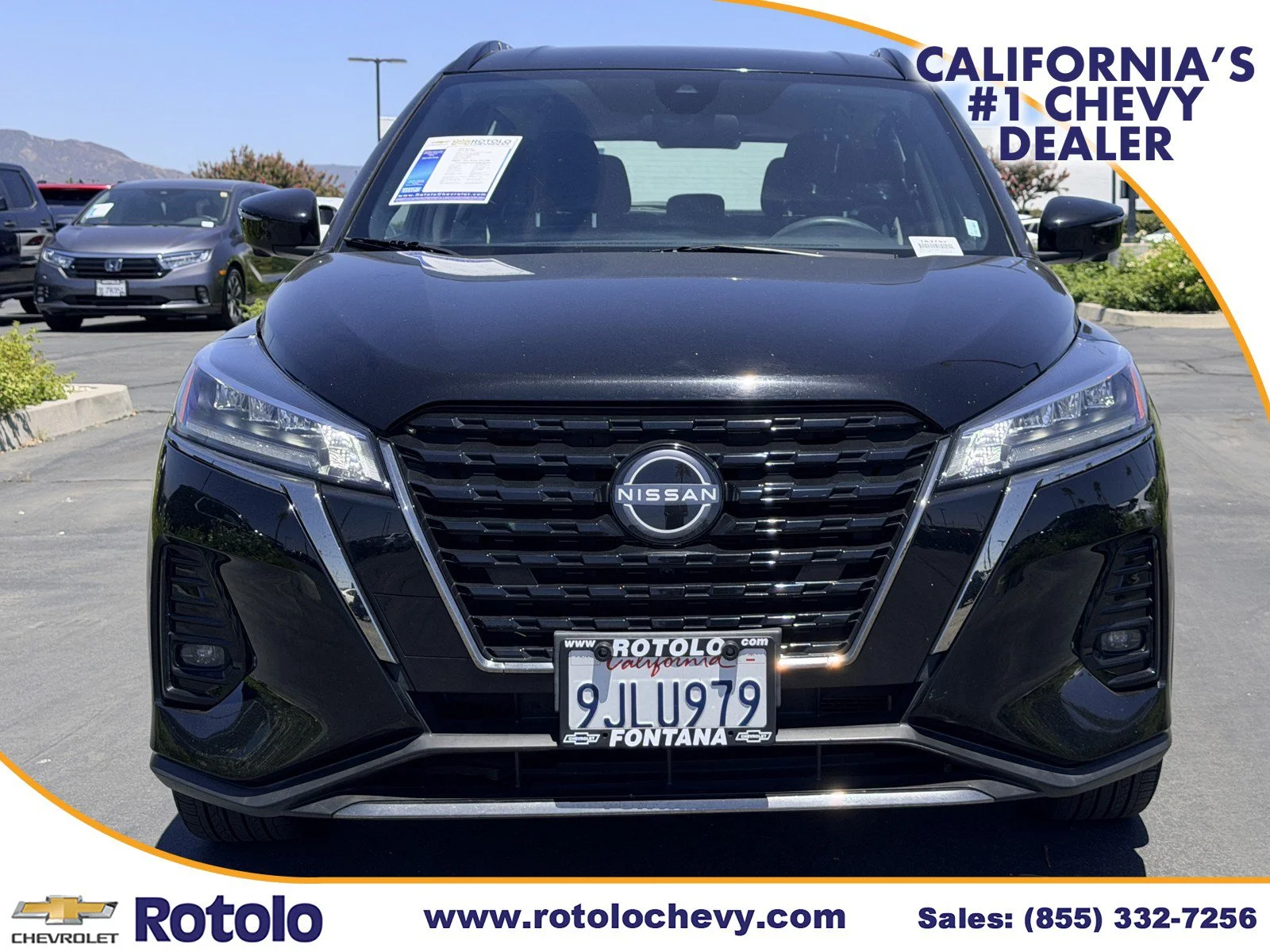 Used 2024 Super Black Nissan SR image 2