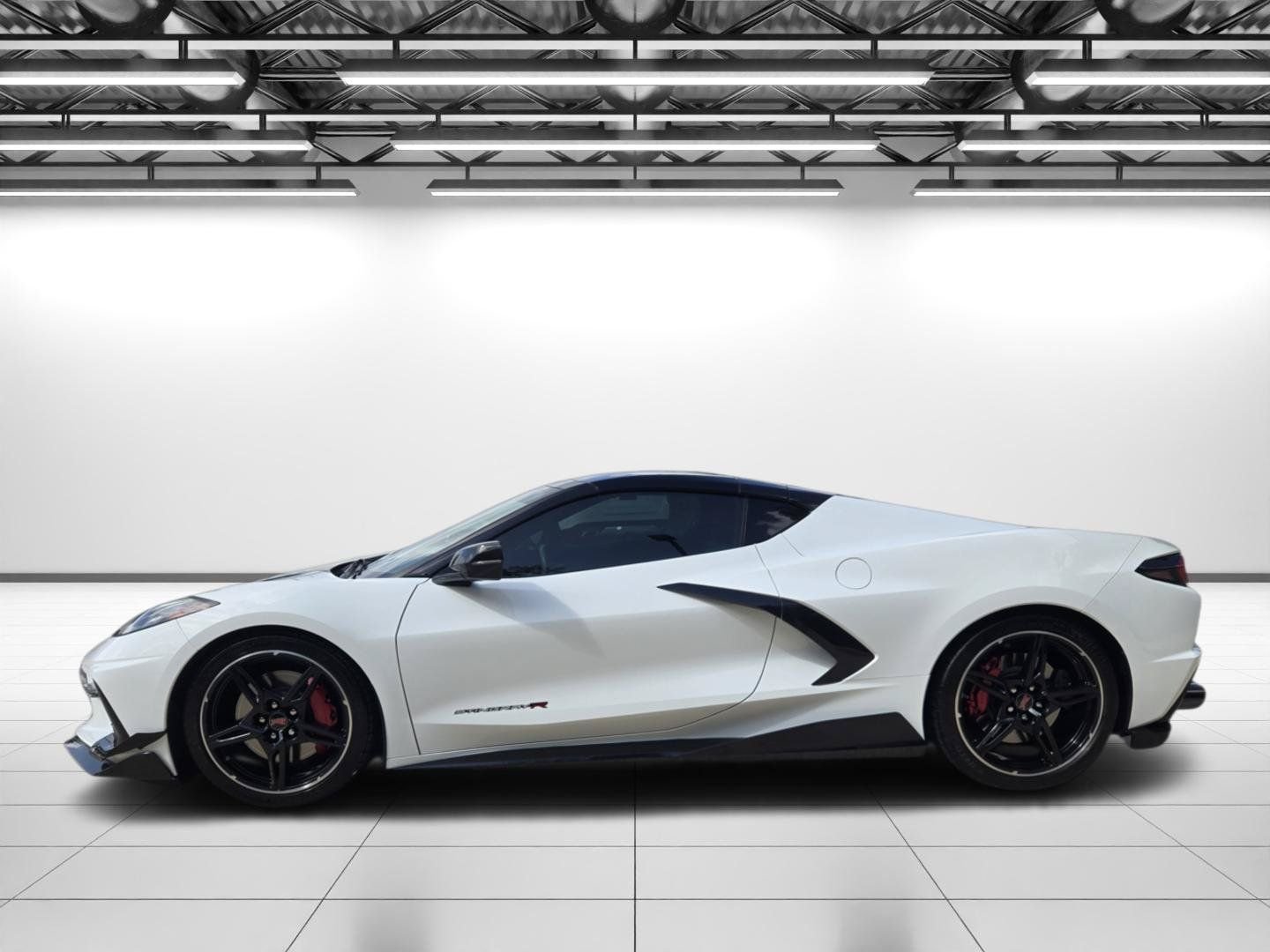 Used 2022 Arctic White Chevrolet Stingray image 6