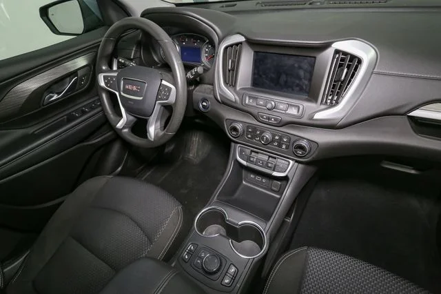 Used 2024 Silver GMC SLE image 18