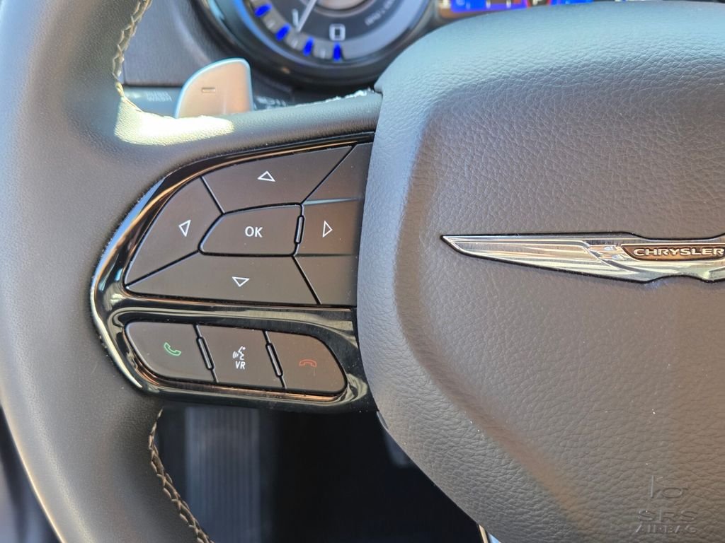 Used 2023 White Chrysler S image 25