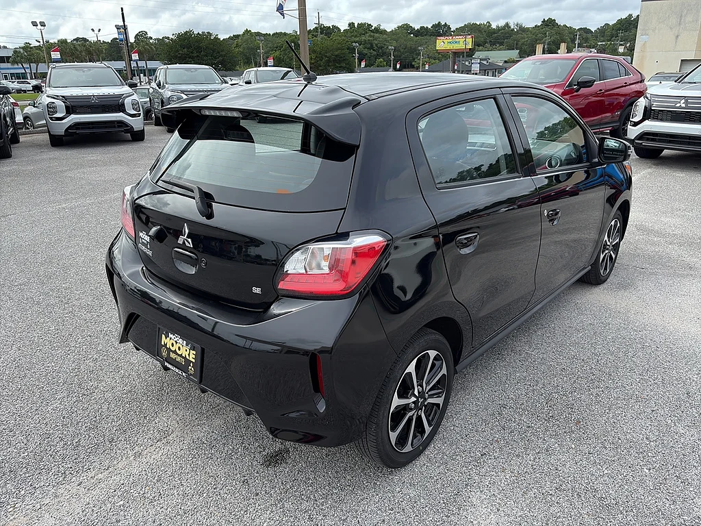 Used 2024 Jet Black Metallic Mitsubishi SE image 5