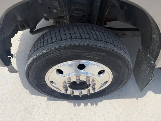 Used 2020 Gray Ford XL image 9