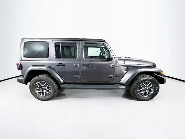 2025 Jeep Wrangler 4-Door Sahara - Photo 8