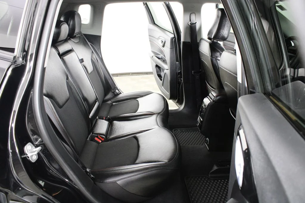 Used 2022 Black Jeep Trailhawk image 13