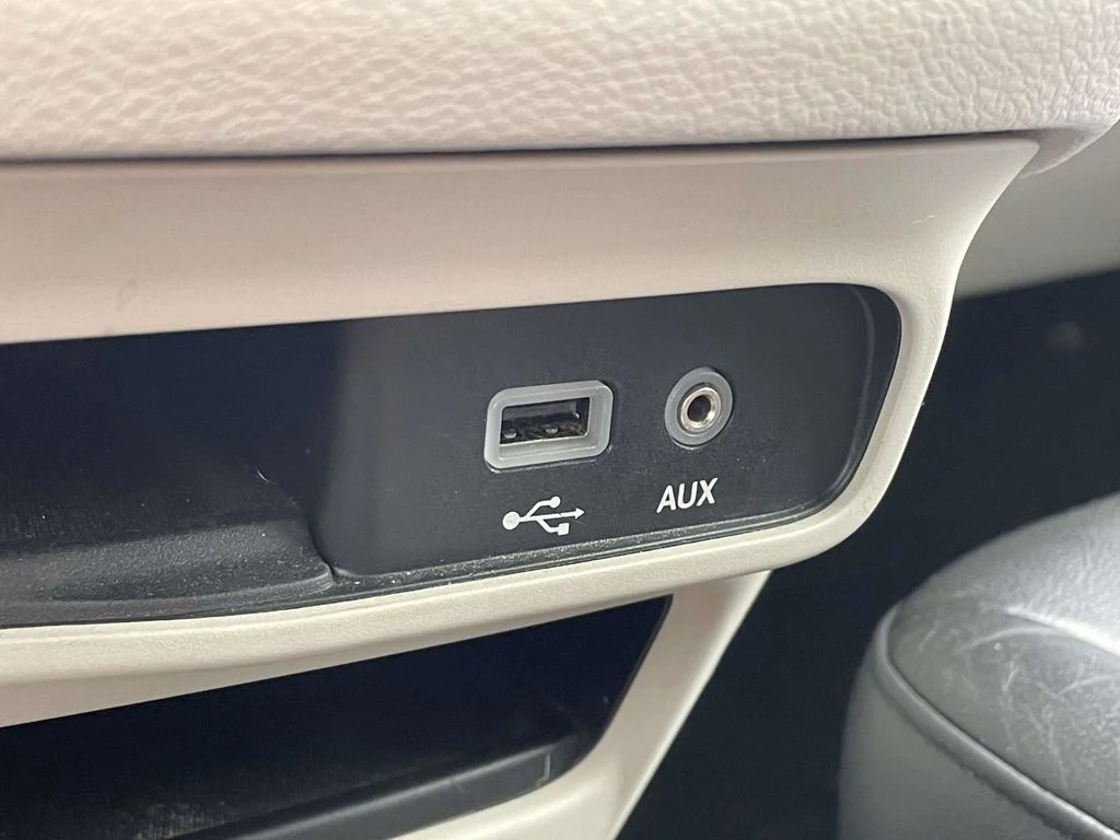 Certified Used 2017 Red Chrysler Touring L image 38