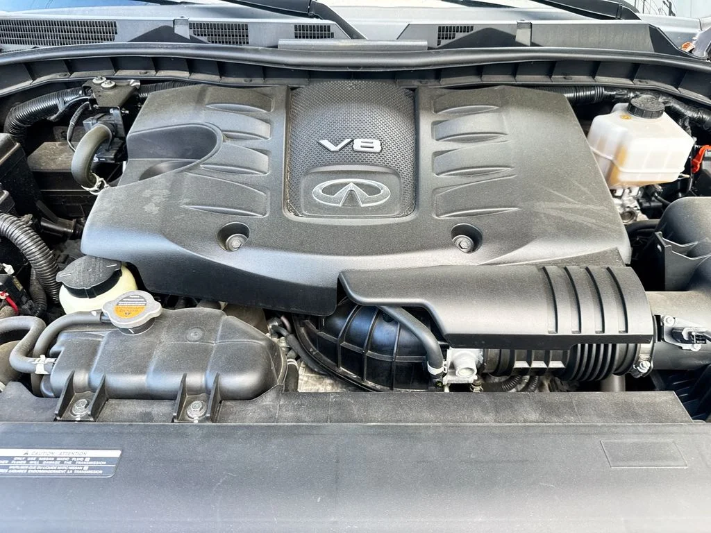 Certified Used 2024 Gray INFINITI LUXE image 34