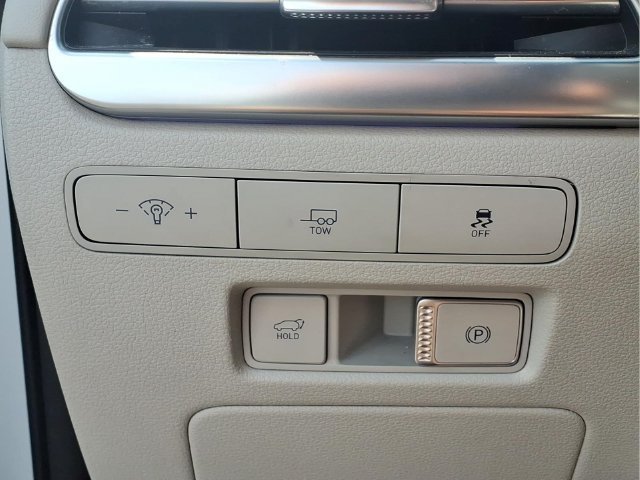 Used 2024  Hyundai Calligraphy image 13