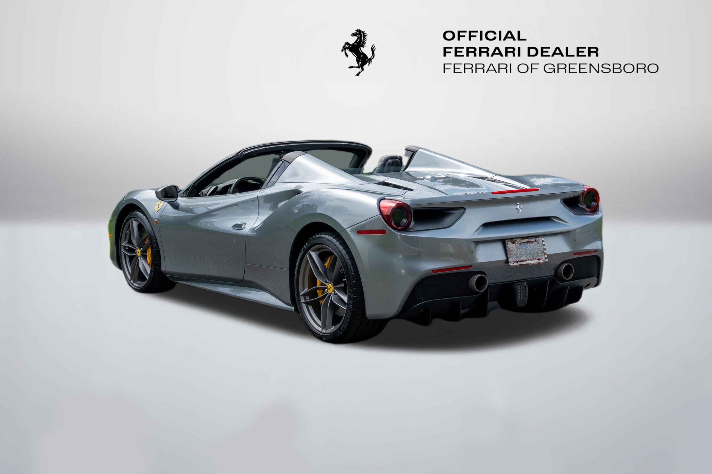 Certified Used 2019 Grigio Titanio Metall Ferrari  image 2