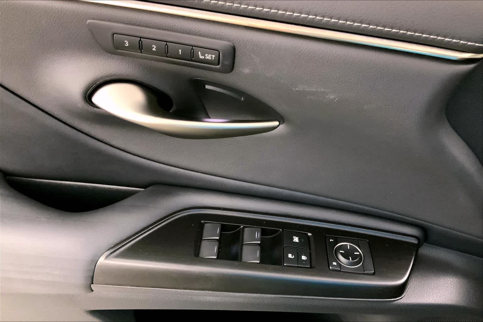 Used 2019 Caviar Lexus Luxury image 35
