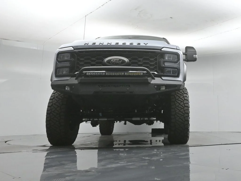 New 2026 Glacier Gray Metallic Tri-Coat Ford Lariat image 49