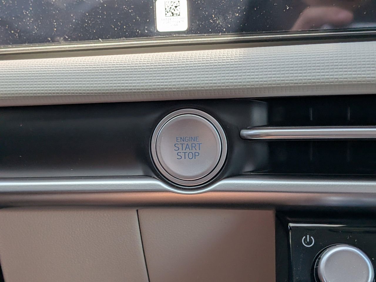 New 2026 Shimmering Silver Hyundai SEL Plus FWD image 28