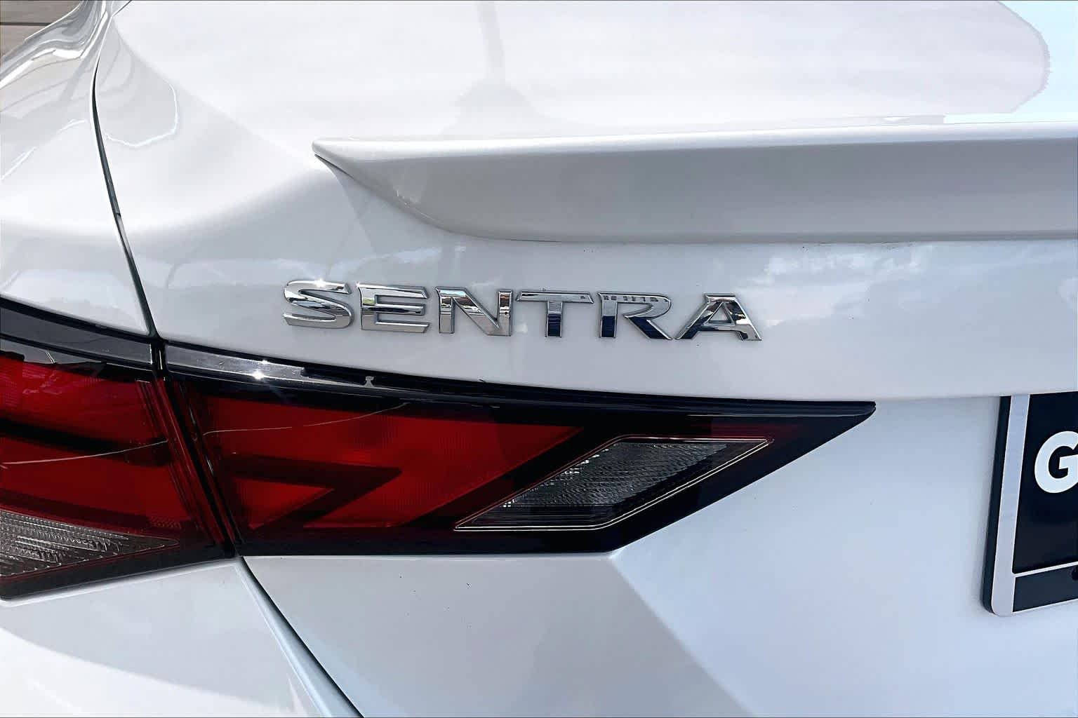 Used 2023 Aspen White Tricoat Nissan SR image 10