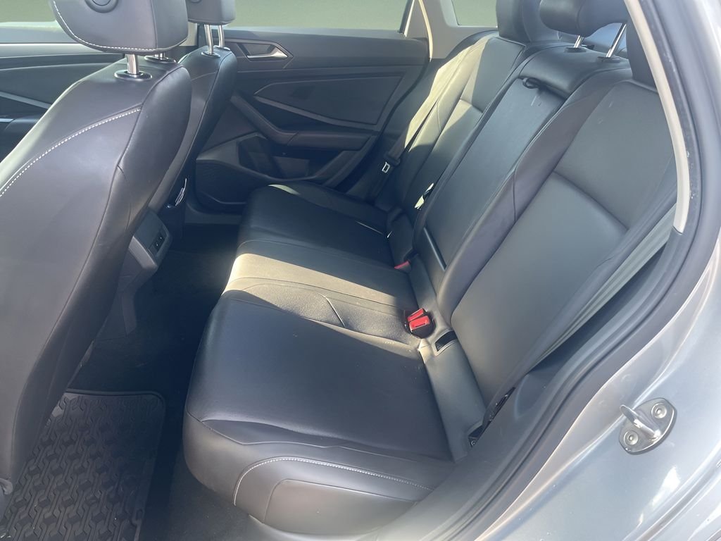Used 2019 Silver Volkswagen 1.4T SE image 13