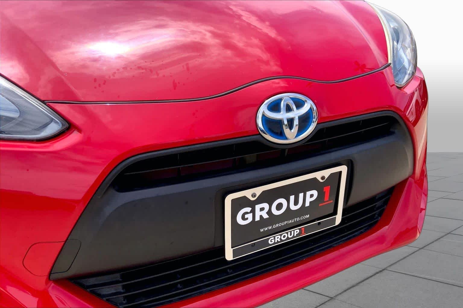 Used 2016 Absolutely Red Toyota One image 30