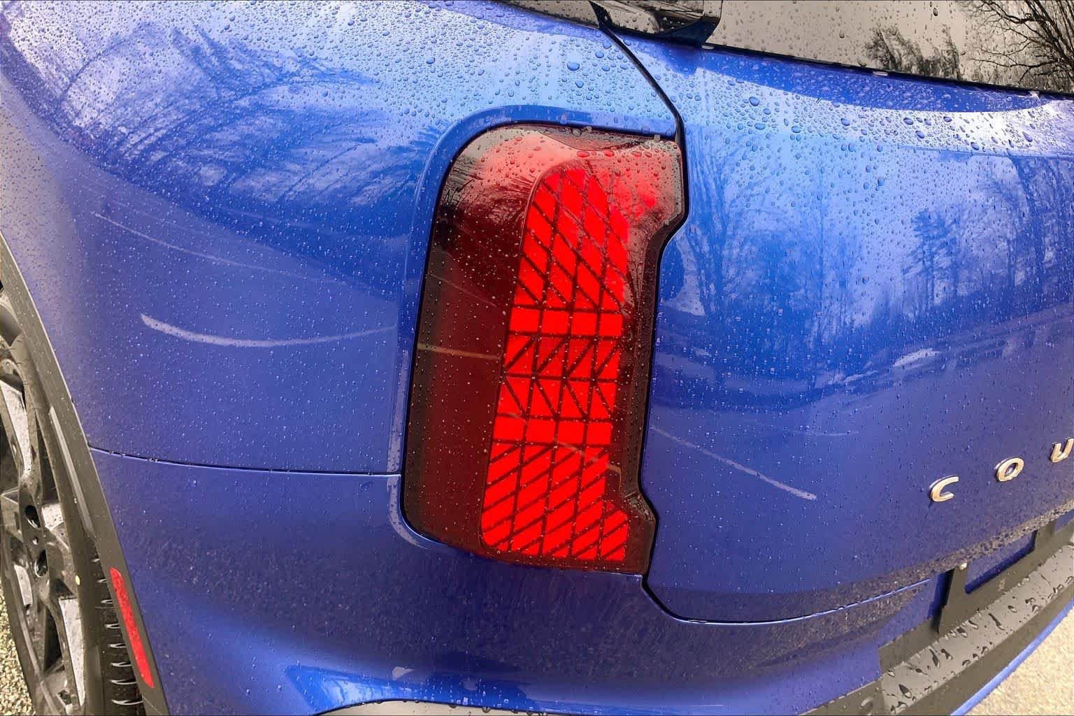 New 2026 Blazing Blue Metallic MINI Oxford Edition image 14