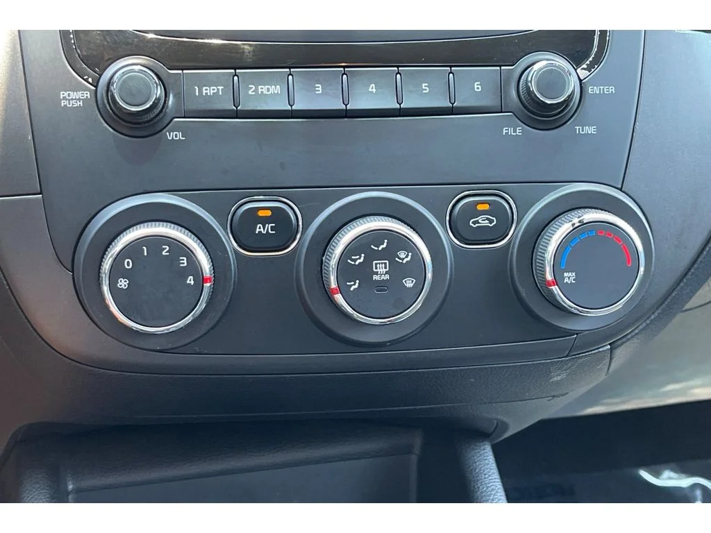 Used 2017 Deep Sea Blue Kia LX image 25