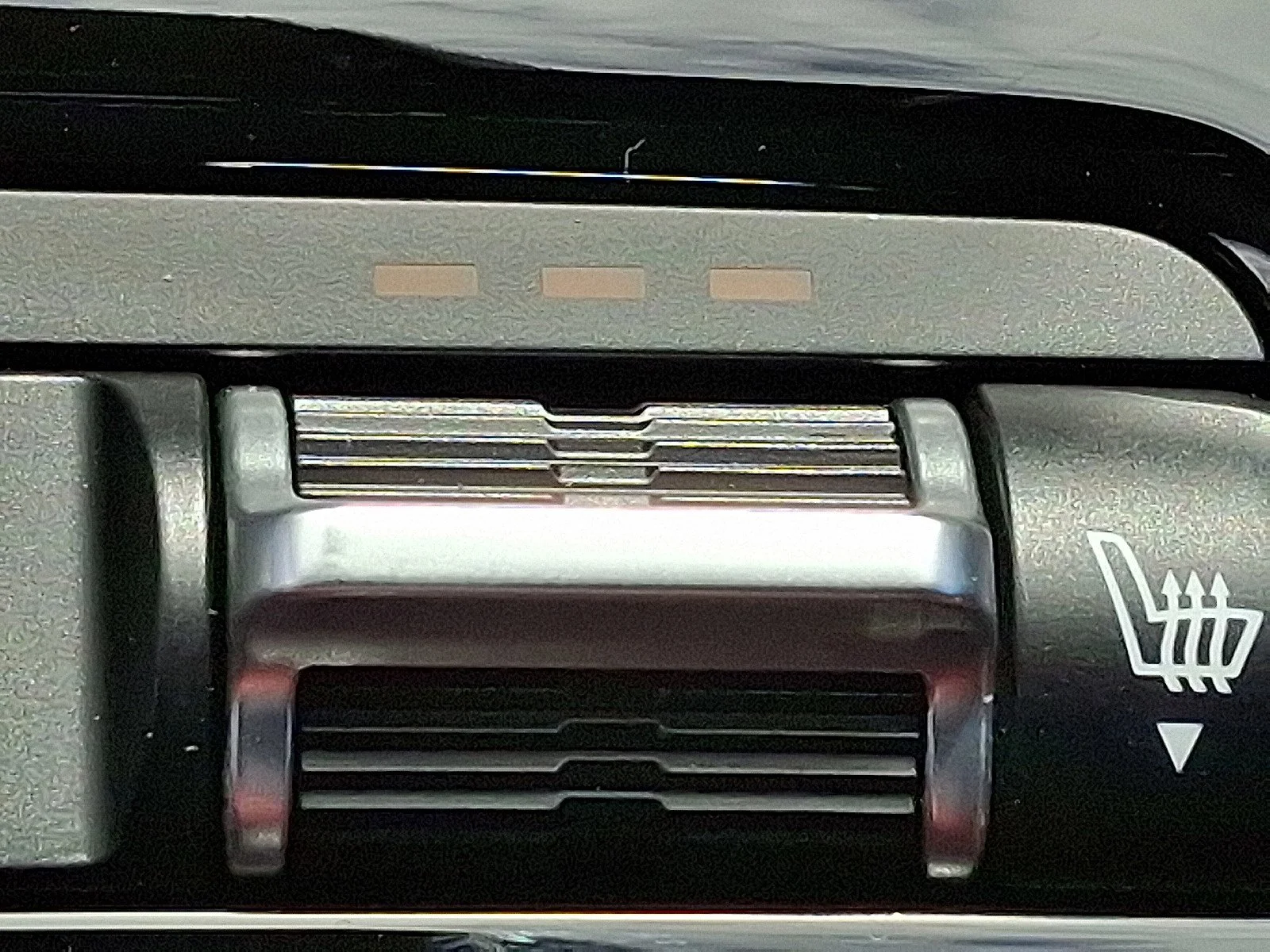 New 2026 Snow White Pearl Kia GT-Line FWD image 18
