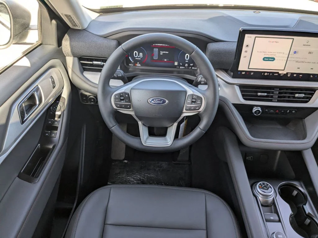 New 2026 Space White Metallic Ford Active image 17