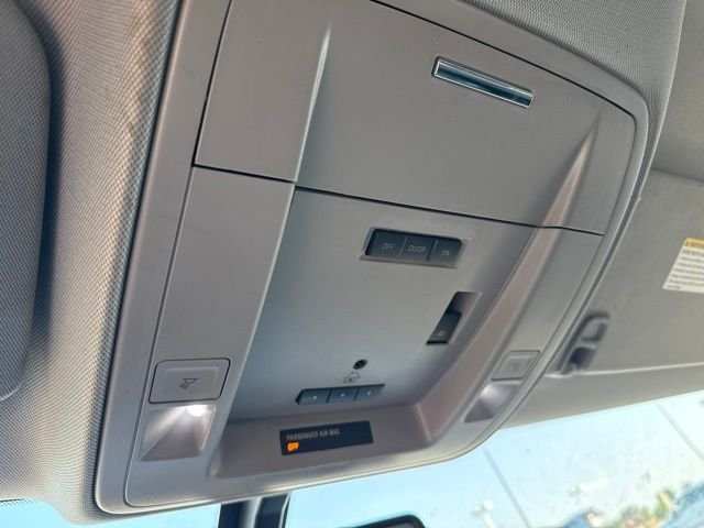 Used 2015 Silver GMC SLT image 19