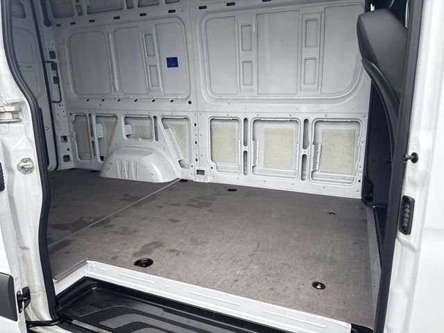 Used 2025 White Mercedes-Benz Cargo 144 WB image 10
