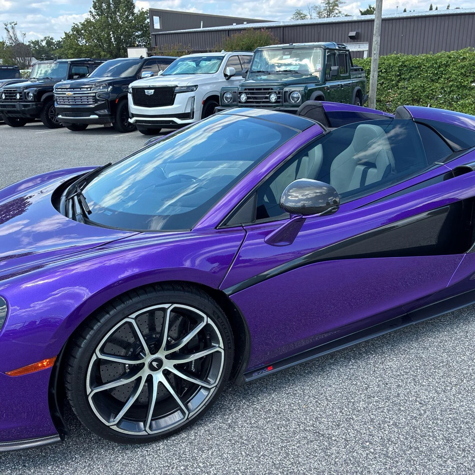 Used 2019 Blue MCLAREN  image 2