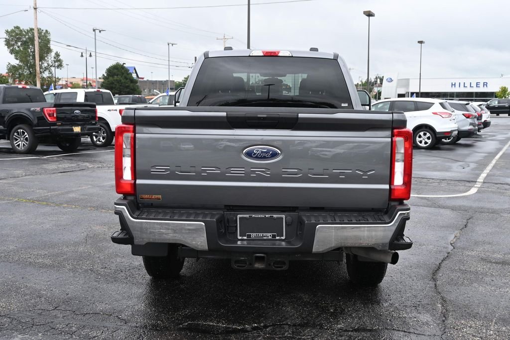 Used 2024 Gray Ford XLT image 10