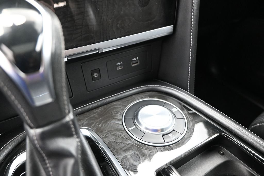 Used 2023 White INFINITI Sensory image 27