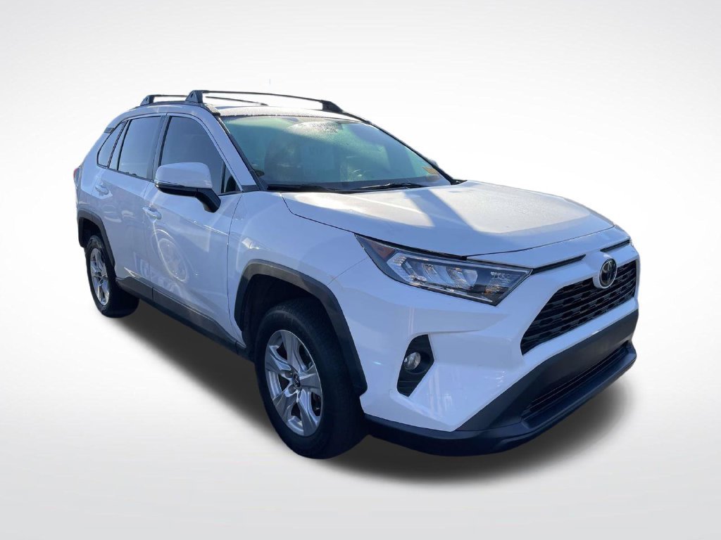 Used 2020 White Toyota XLE image 1