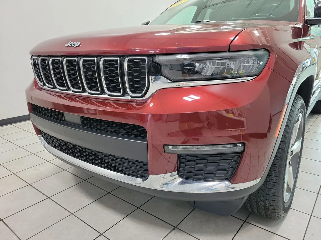 Used 2021 Red Jeep Limited image 21