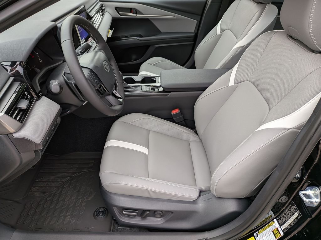 New 2026 Midnight Black Metallic Toyota SE image 15