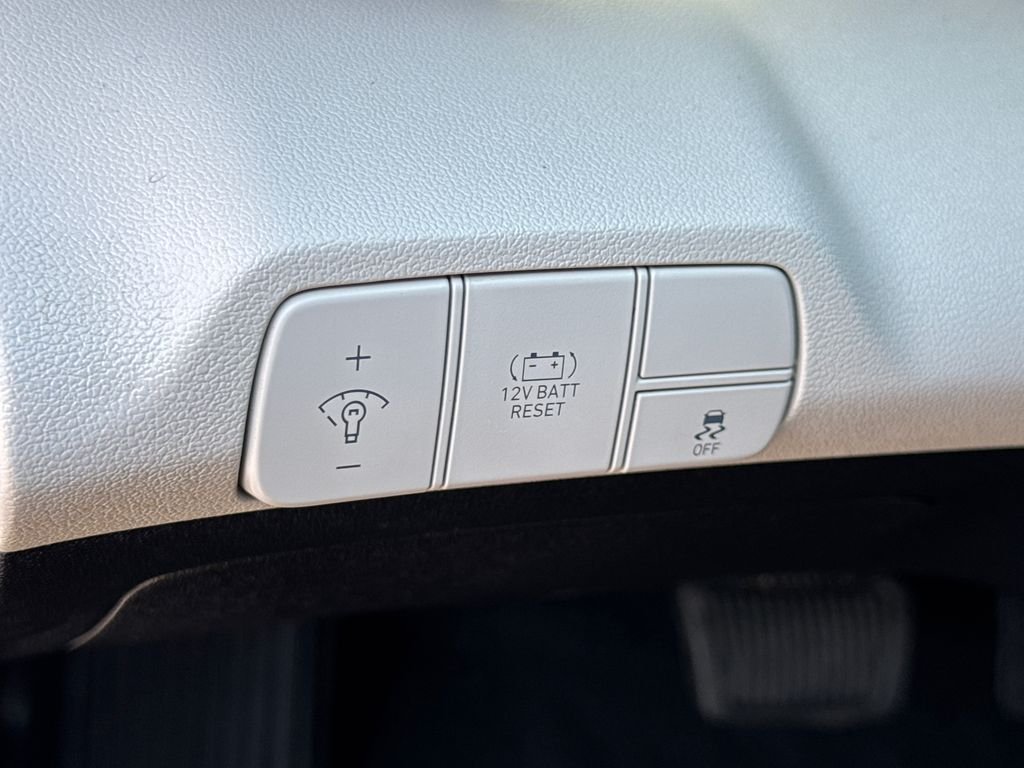 Used 2024 Silver Hyundai Limited image 26