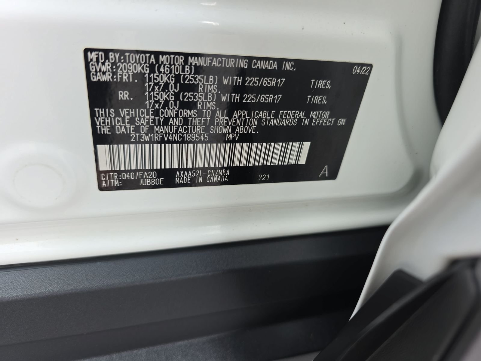 Used 2022 White Toyota XLE image 35