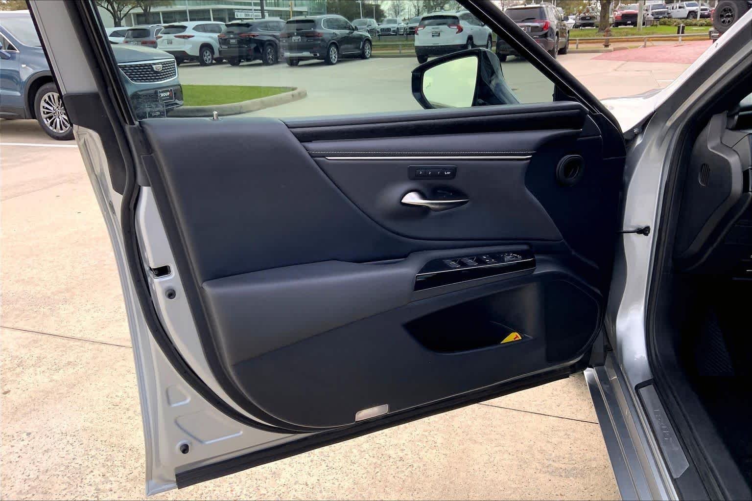 2023 Lexus ES 350 Luxury - Photo 22