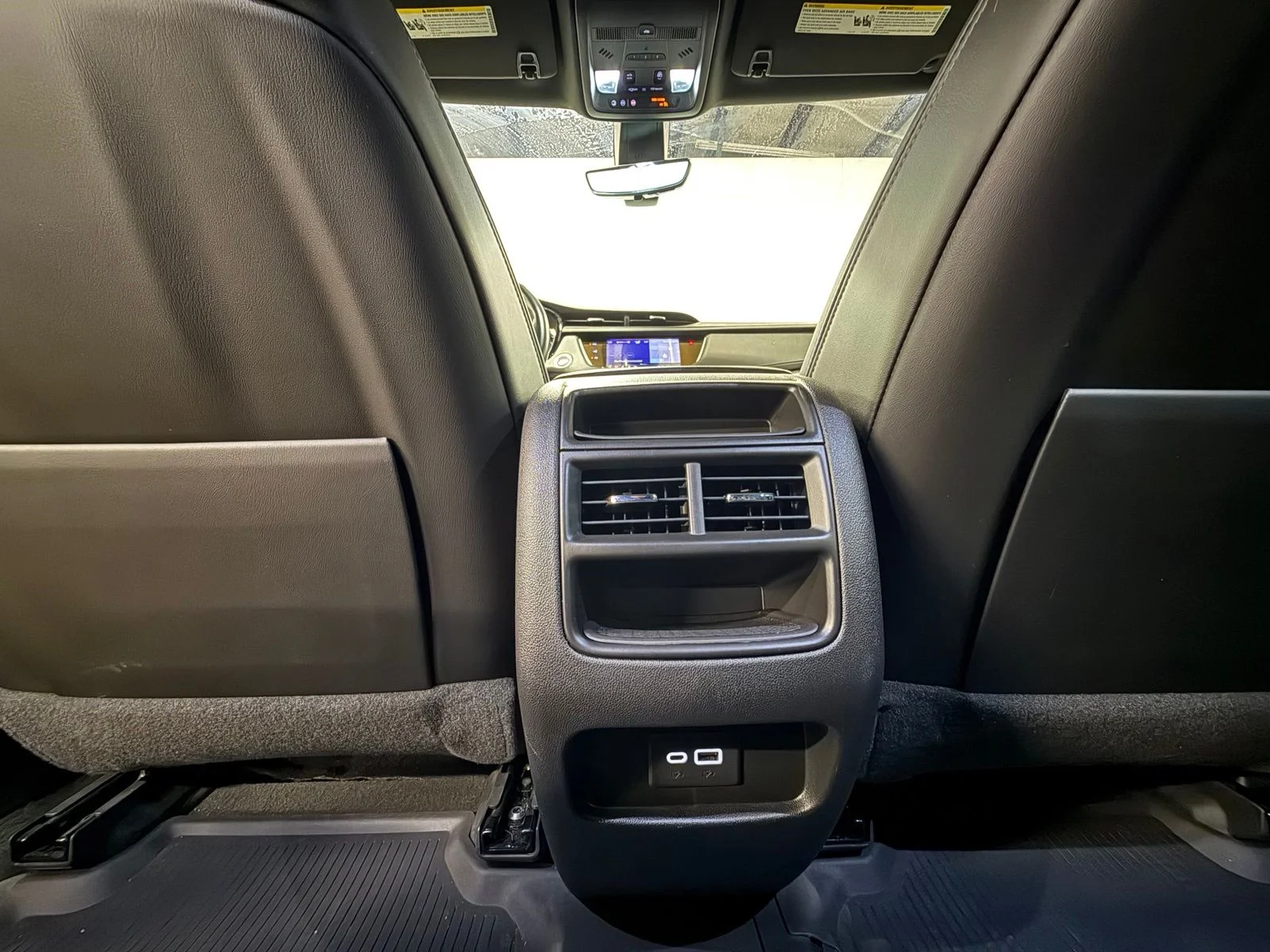 Used 2022 White Cadillac Premium Luxury image 20