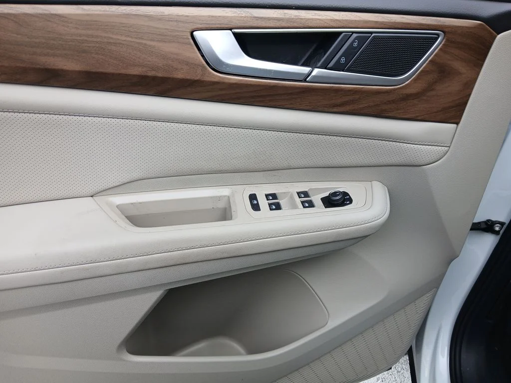 New 2026 White Volkswagen 2.0T SE image 11