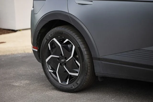 Used 2024 Shooting Star (Matte Gray) Hyundai SEL image 6