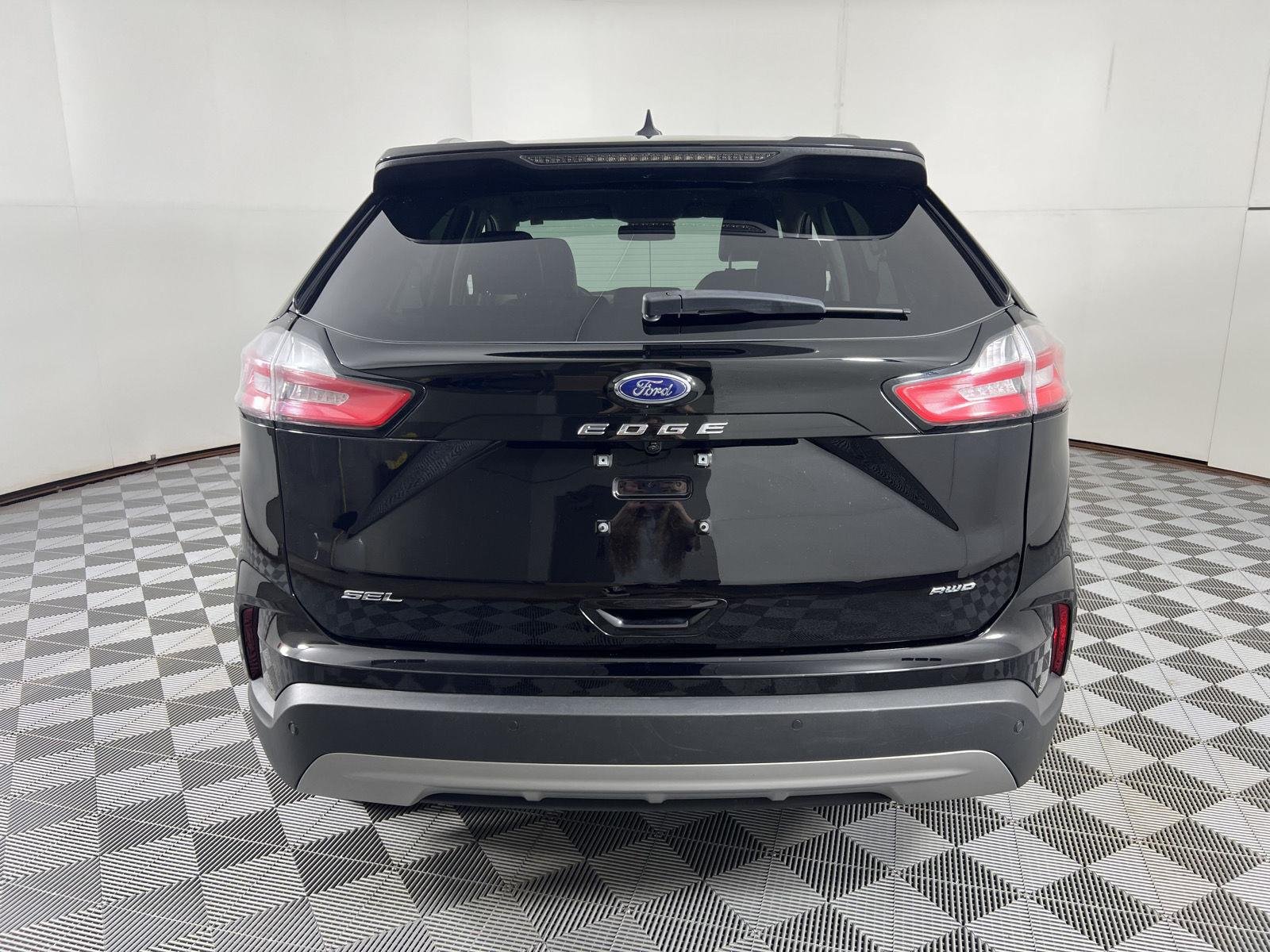 Used 2022 Agate Black Ford SEL image 10