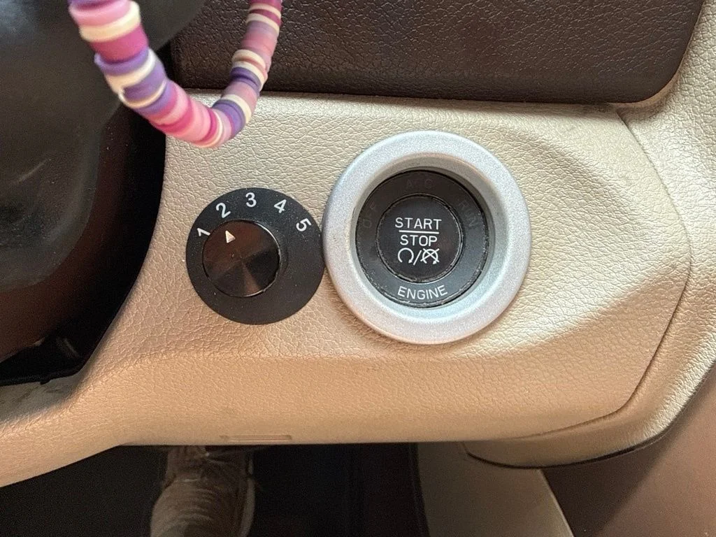 Used 2014 Gray Ram Laramie Longhorn image 15