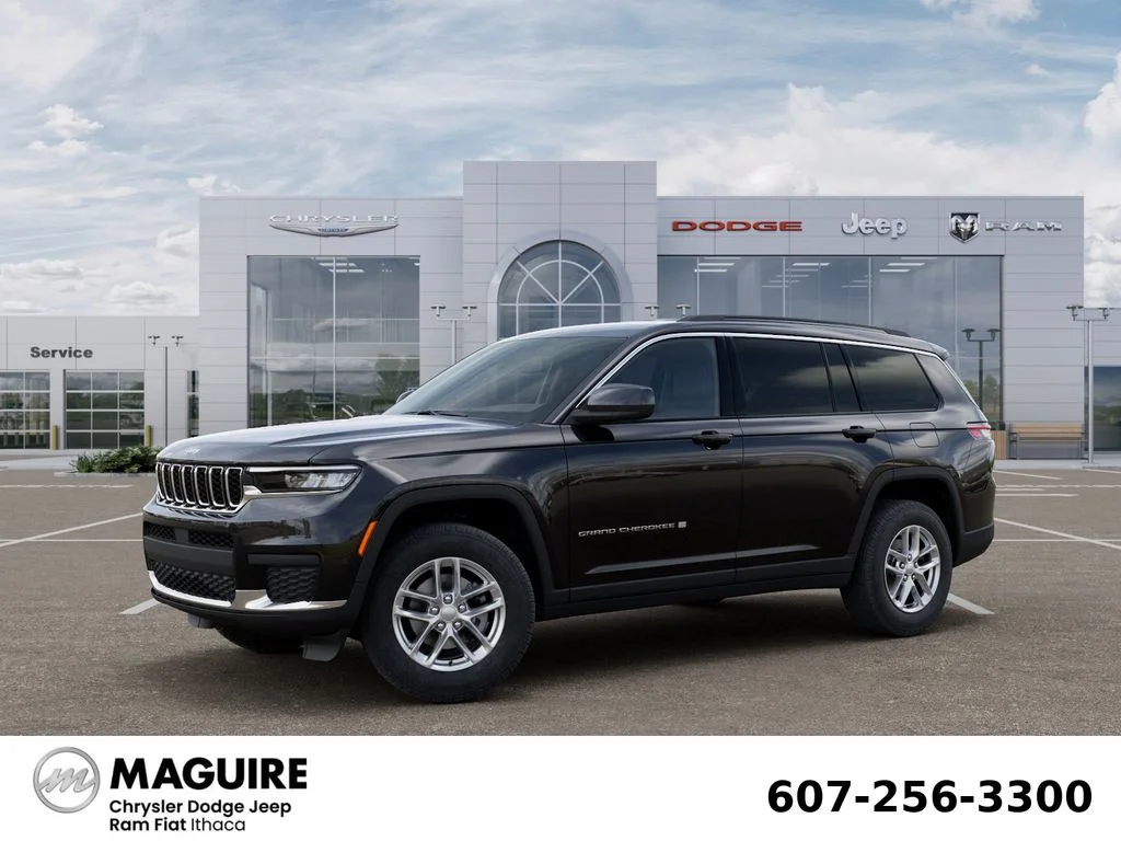 New 2026 Diamond Black Crystal Pearl-Coat Exterior Paint Jeep Laredo image 2