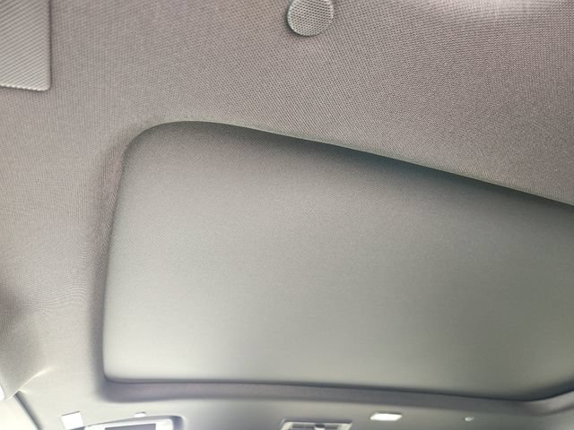 2027 Chevrolet Traverse Z71 - Photo 27