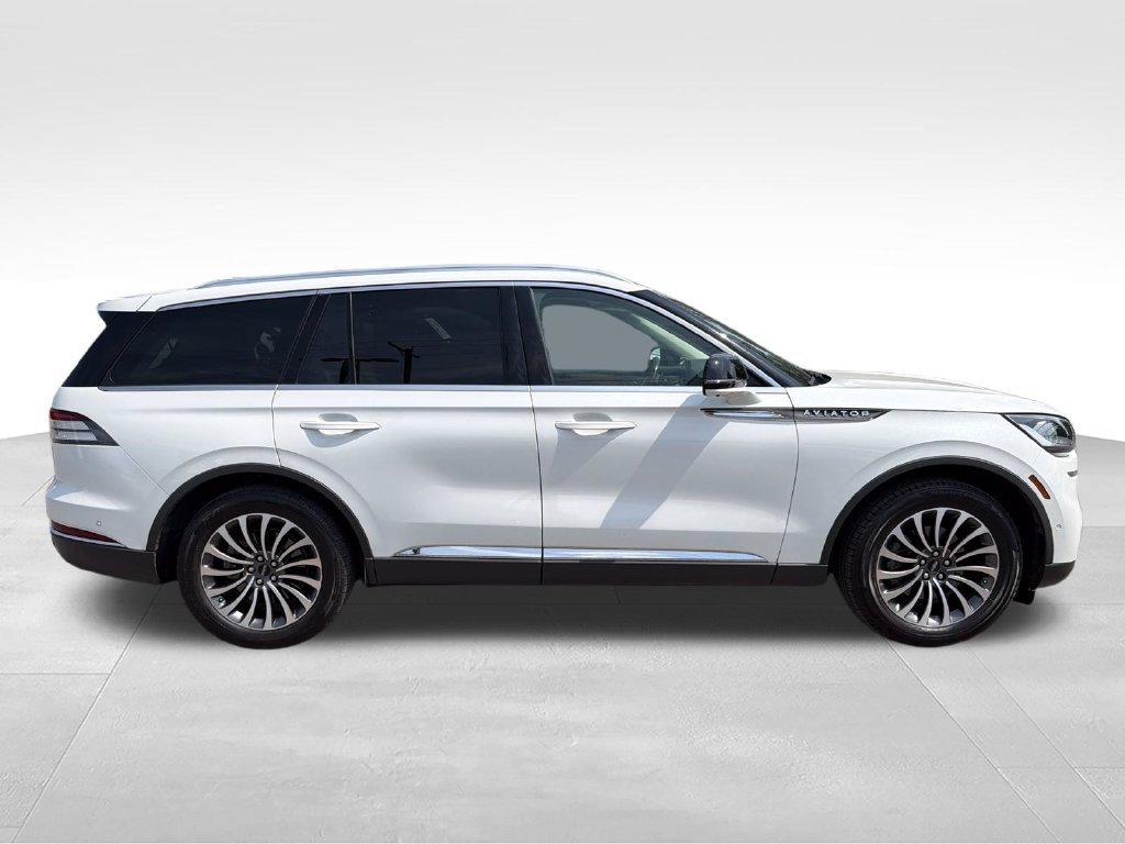Used 2020 White Lincoln Reserve image 6
